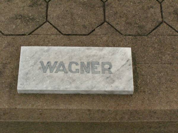 Arthur Leslie WAGNER,  | died 2 Aug 1933 aged 31 years;  | Killarney cemetery, Warwick Shire  | 