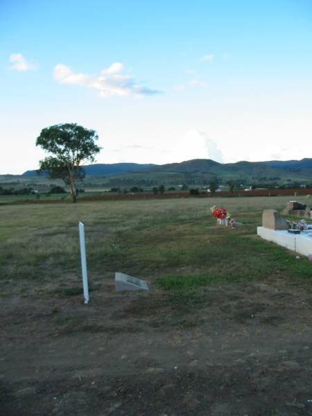 Killarney cemetery, Warwick Shire  |