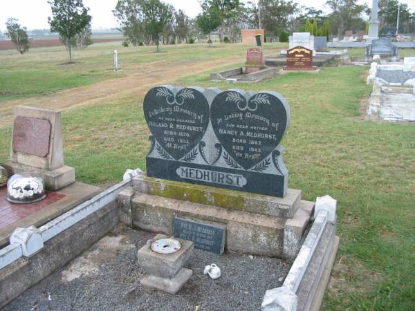 Roland R. MEDHURST,  | husband,  | born 1870,  | died 1833;  | Nancy A. MEDHURST,  | mother,  | born 1867,  | died 1943;  | H.J. MEDHURST,  | killed in action 1917;  | C.R. MEDHURT,  | died England 1916;  | Killarney cemetery, Warwick Shire  | 