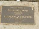 Maude BRADFORD, died 25 Dec 1937 aged 32 years; Royal Vivian BRADFORD, died 3 May 1967 aged 65 years; Killarney cemetery, Warwick Shire 
