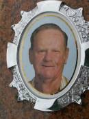 William Colin (Col) FISCHER, husband, died 9 Nov 2005 aged 78 years; Killarney cemetery, Warwick Shire 
