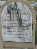 
Richard Arnold HOWELL,
died 17-7-1961 aged 96 years;
Sarah La Monte HOWELL,
wife of Richard Arnold HOWELL,
died 14 Oct 1935 aged 79 years;
George Salmon BACKHOUSE,
died 26 June 1885;
George, son,
died 29 April 1886 aged 6 months;
Killarney cemetery, Warwick Shire
