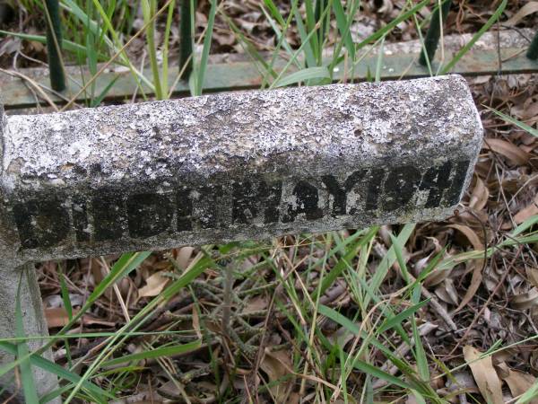 Ida HERON,  | died 17 May 1941;  | Kingston Pioneer Cemetery, Logan City  | 