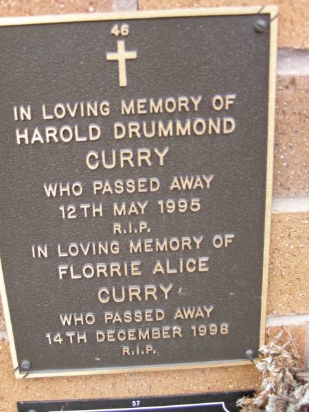 Harold Drummond CURRY,  | died 12 May 1995;  | Florrie Alice CURRY,  | died 14 Dec 1998;  | Lawnton cemetery, Pine Rivers Shire  | 