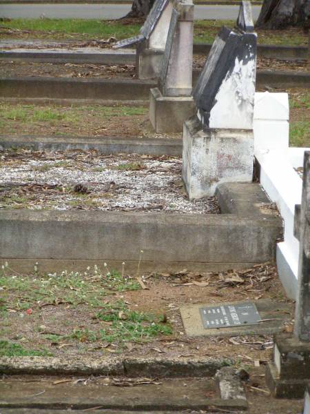 Lawnton cemetery, Pine Rivers Shire  | 