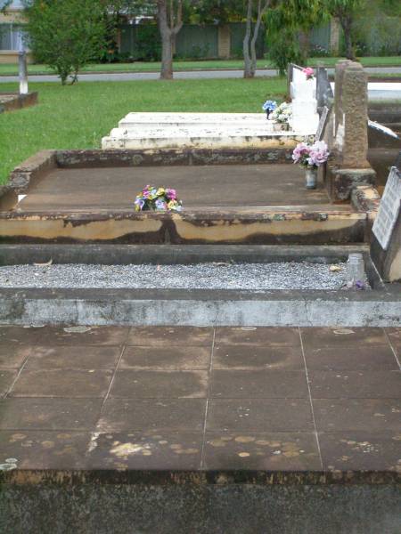 Lawnton cemetery, Pine Rivers Shire  | 