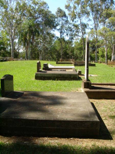 Lawnton cemetery, Pine Rivers Shire  | 