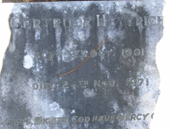 Gertrude HITTRICH,  | born 9 Oct 1901,  | died 24 Nov 1971;  | Lawnton cemetery, Pine Rivers Shire  | 