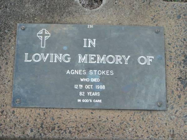 Agnes STOKES,  | died 12 Oct 1989 aged 82 years;  | Lawnton cemetery, Pine Rivers Shire  | 