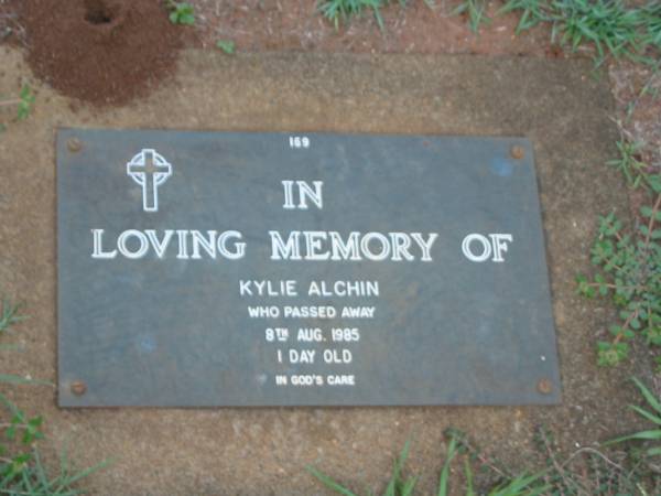 Kylie ALCHIN,  | died 8 AUg 1985 aged 1 day;  | Lawnton cemetery, Pine Rivers Shire  | 
