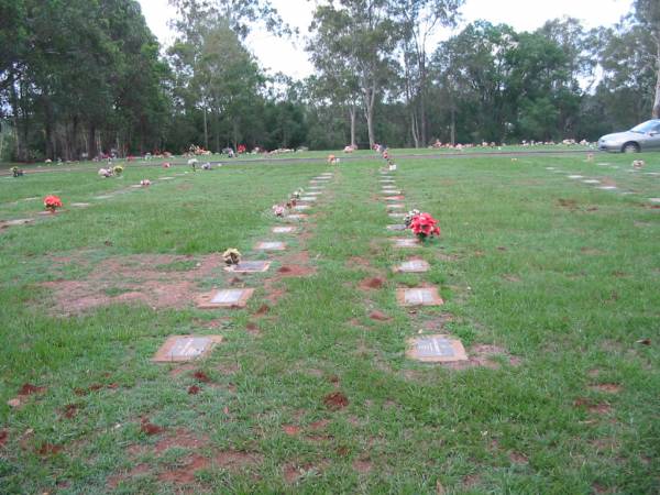 Lawnton cemetery, Pine Rivers Shire  | 