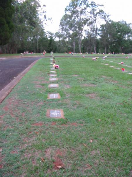 Lawnton cemetery, Pine Rivers Shire  | 