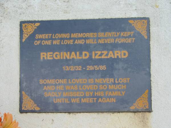 Reginald IZZARD, 13-2-32 - 29-5-85;  | Logan Village Cemetery, Beaudesert  | 