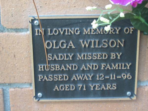 Olga WILSON died 12-11-96 aged 71 years;  | Logan Village Cemetery, Beaudesert  | 