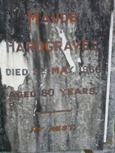 Solomon R. HARDGRAVES,  | died 15 Dec 1938 aged 53? years;  | Maude HARDGRAVES,  | died 3 May 1966 aged 80 years;  | Keith Richard HARDGRAVES,  | died 6 Jan 1986 aged 64 years;  | Lower Coomera cemetery, Gold Coast  | 