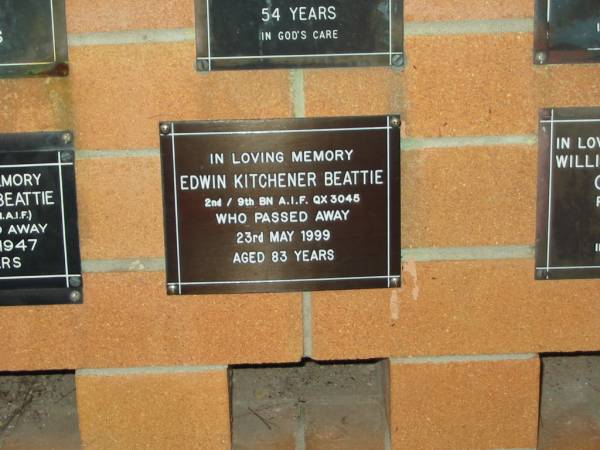 Edwin Kitchener BEATTIE,  | died 23 May 1999 aged 83 years;  | Lower Coomera cemetery, Gold Coast  | 