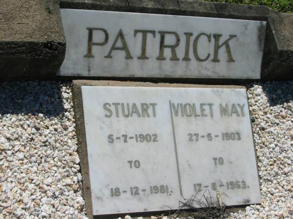 Stuart PATRICK  | b: 5 Jul 1902, d: 18 Dec 1981  | Violet May PATRICK  | b: 27 May 1903, d: 17 Nov 1963  | Lowood General Cemetery  |   | 