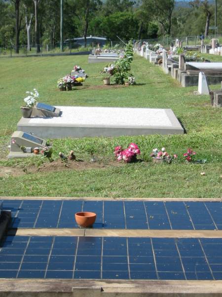 Lowood General Cemetery  |   | 