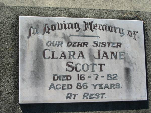 Norman Reuben SCOTT  | 1 Aug 1967, aged 65  |   | Clara Jane SCOTT  | 16 Jul 1982, aged 86  | Lowood General Cemetery  |   | 