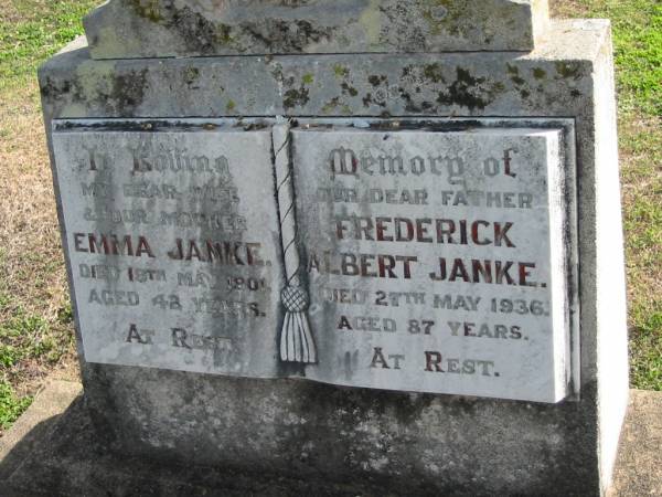 Emma JANKE, died 19 May 1901 aged 42 years, wife mother;  | Frederick Albert JANKE, died 27 May 1936 aged 87 years;  | Lowood Trinity Lutheran Cemetery (Bethel Section), Esk Shire  | 