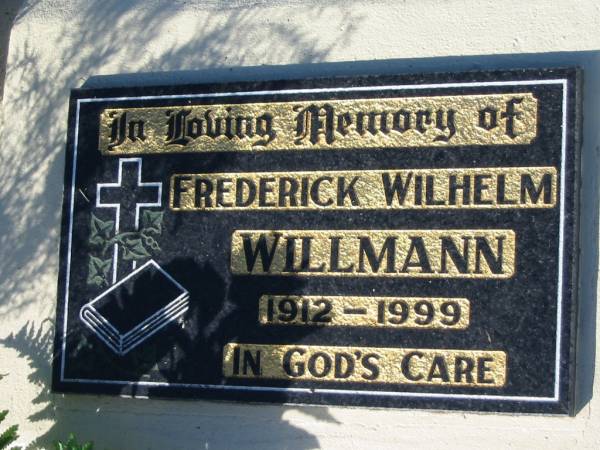 Frederick Wilhelm WILLMANN, 1912-1999;  | Lowood Trinity Lutheran Cemetery (Bethel Section), Esk Shire  | 