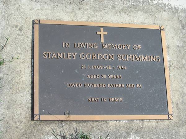 Stanley Gordon SCHIMMING, 21-1-1909 - 28-1-1984 aged 75 years, husband father pa;  | Lowood Trinity Lutheran Cemetery (St Mark's Section), Esk Shire  | 