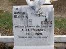 
Elsie, daughter of A. & L. BERNOTH,
1911 - 1929;
Ma Ma Creek Anglican Cemetery, Gatton shire
