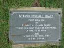 
Steven Michael SHARP,
first son of Ronald & Jo-Ann SHARP,
born died 13-3-84 2.20am;
Maclean cemetery, Beaudesert Shire
