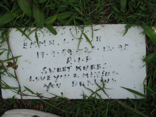 SEMPSON, Emma Louise,  | 19-9-59 - 22-12-95;  | Maclean cemetery, Beaudesert Shire  | 
