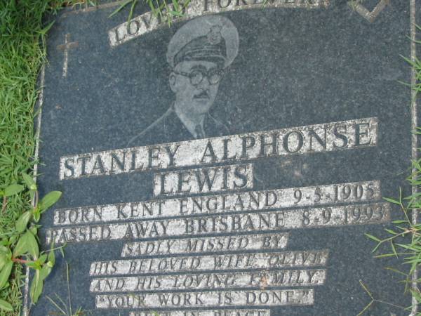 Stanley Alphonse LEWIS,  | born Kent England 9-5-1905,  | died Brisbane 8-9-1993,  | wife Olive;  | Maclean cemetery, Beaudesert Shire  | 