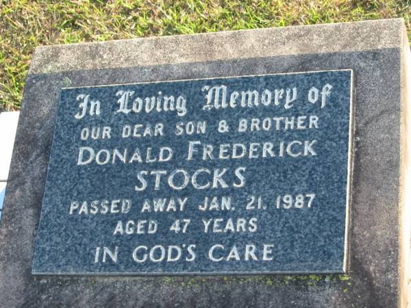 Donald Frederick STOCKS,  | died 21 Jan 1987 aged 47 years,  | son brother;  | Marburg Anglican Cemetery, Ipswich  | 