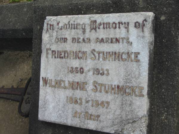 parents;  | Friedrich STUHMCKE, 1860 - 1933;  | Wilhelmine STUHMCKE, 1863 - 1947;  | Marburg Lutheran Cemetery, Ipswich  | 