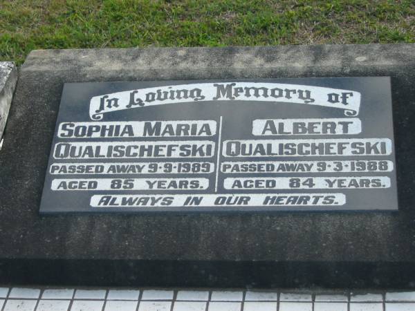 Sophia Maria QUALISCHEFSKI,  | died 9-9-1989 aged 85 years;  | ALbert QUALISCHEFSKI,  | died 9-3-1988 aged 84 years;  | Marburg Lutheran Cemetery, Ipswich  | 