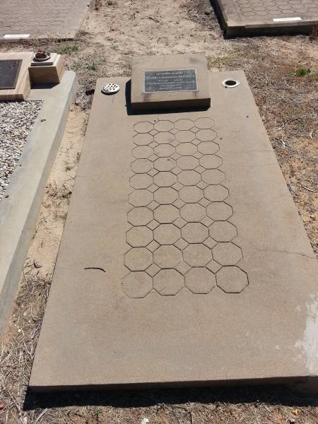 Victor Laurence SHEPHERD  | b: 21-4-1928  | d: 1-Aug-1992  |   | Meandarra cemetery  | Copyright Dr Matt Barton  | 