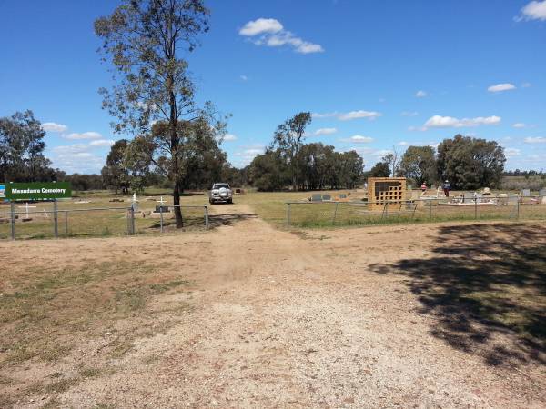   | Meandarra cemetery  | Copyright Dr Matt Barton  | 