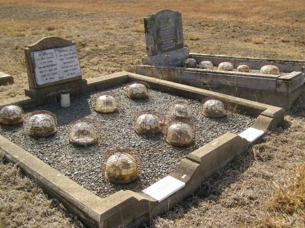 Johann NOTHDURFT,  | husband father,  | died 5 Sept 1961 aged 72 years;  | May Elizabeth NOTHDURFT,  | mother,  | died 18 Aug 1977 aged 81 years;  | Meringandan cemetery, Rosalie Shire  | 