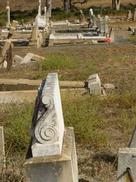 Meringandan cemetery, Rosalie Shire  | 