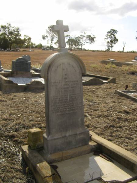 August NOTHDURFT,  | born 8? August? 18??  | accidentally killed 28 Feb 1899;  | Meringandan cemetery, Rosalie Shire  | 