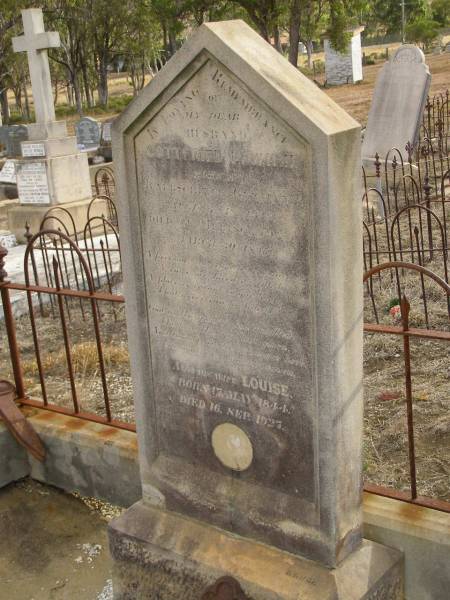 Gottfried LOWIEN,  | husband,  | native of Wafrsuhelm? Germany,  | born Germany 14 April 1838,  | died 9 March 1895;  | Louise,  | wife,  | born 17 May 1844,  | died 16 Sept 1927;  | Meringandan cemetery, Rosalie Shire  | 