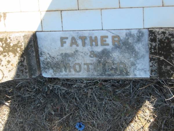 William ANDREW,  | father,  | died 23 Oct 1932 aged 92 years;  | Louisa ANDREW,  | mother,  | died 20 Feb 1916 aged 72 years;  | Meringandan cemetery, Rosalie Shire  | 