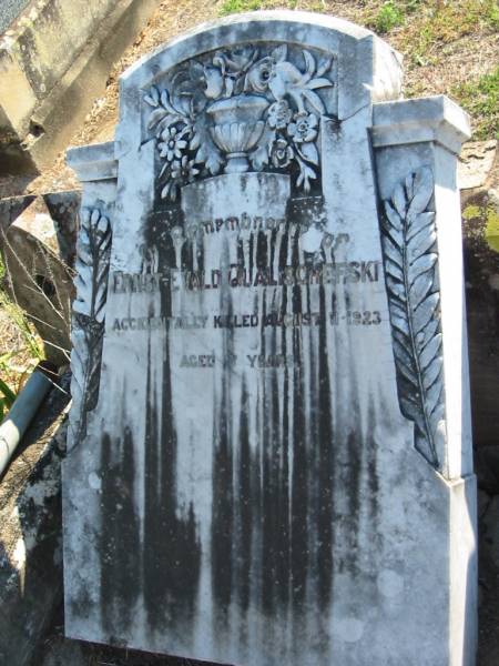 Ernst Evald QUALISCHEFSKI  | accidently killed 11 Aug 1923, aged 17  | Minden Zion Lutheran Church Cemetery  | 