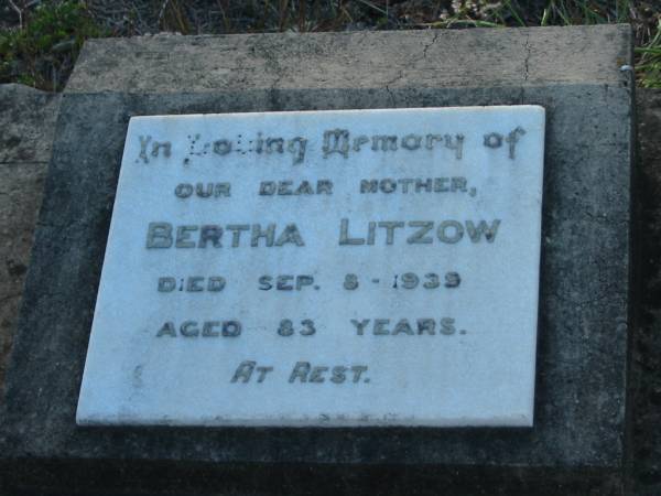Bertha LITZOW  | 8 Sep 1939 aged 83  |   | Minden/Coolana - St Johns Lutheran  | 