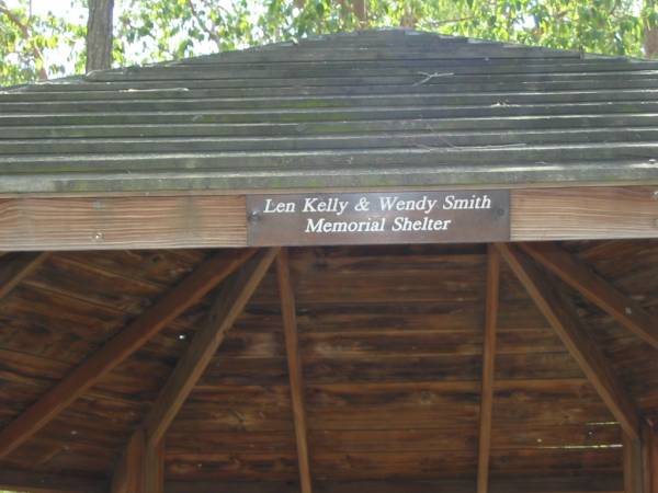 Len Kelly and Wendy Smith Memorial Shelter  |   | Moggill Historic cemetery (Brisbane)  | 