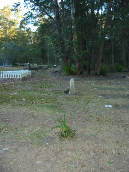 Mooloolah cemetery, City of Caloundra  |   | 