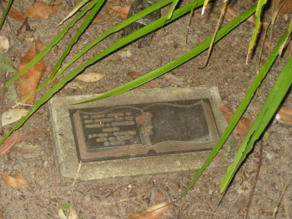 Harold A. (Harry) MONSSEN,  | husband dad,  | 5-7-1927 - 15-7-2002 aged 75 years;  | Mooloolah cemetery, City of Caloundra  |   | 