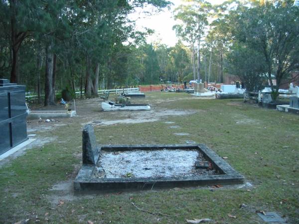 Mooloolah cemetery, City of Caloundra  |   | 