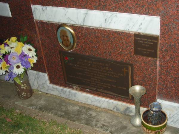 Bernardo COCCI,  | born Gerida? Italy 14-8-1925,  | died Caloundra 3-5-1998,  | husband to Adelina,  | father to Lillana,  | father-in-law to Kip,  | nonno to Maree, Toni & Michael;  | Sergui DE CLARA,  | born Passaraino Codroipo Italy 17 June 1924,  | died 17 Dec 2001,  | husband to Ernesta,  | father to Gianni, Luigina & Roberto,  | nonno to Fabian, Andrew, Christian, Thomas, Renee,  | Joel & Zoe;  | Mooloolah cemetery, City of Caloundra  |   | 