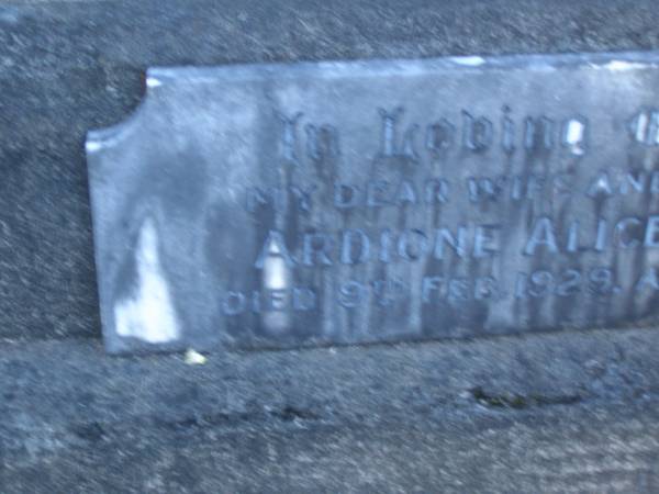 William SINCLAIR,  | father,  | died 19 Oct 1927 aged 67? years;  | Thomasina SINCLAIR,  | mother,  | died 13 Aug 1935 aged 70 years;  | Ardione Alice SINCLAIR,  | wife mother,  | died 9 Feb 1929 aged 29 years;  | Mooloolah cemetery, City of Caloundra  |   | 