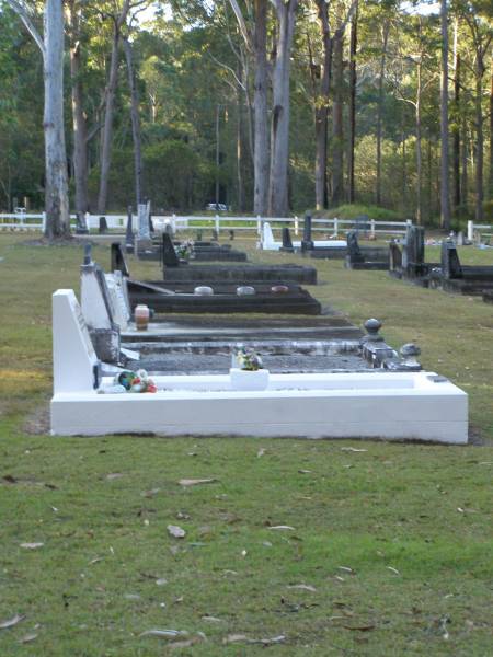 Mooloolah cemetery, City of Caloundra  |   | 