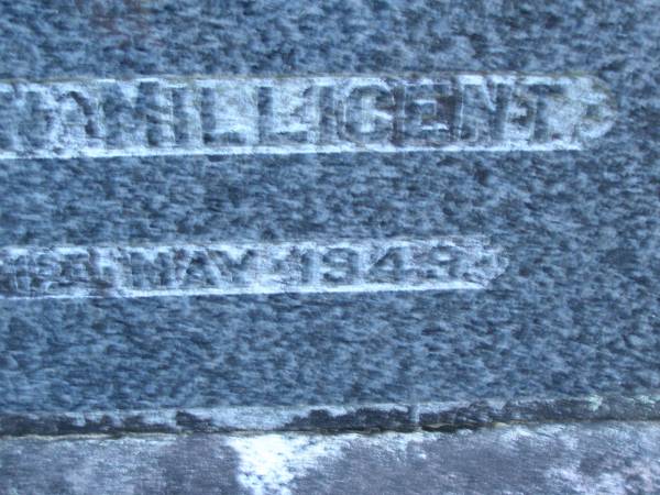 Robert LEACH,  | died 5 Sept 1945,  | Evelyn Millicent,  | wife,  | died 1 May 1949;  | Mooloolah cemetery, City of Caloundra  |   | 